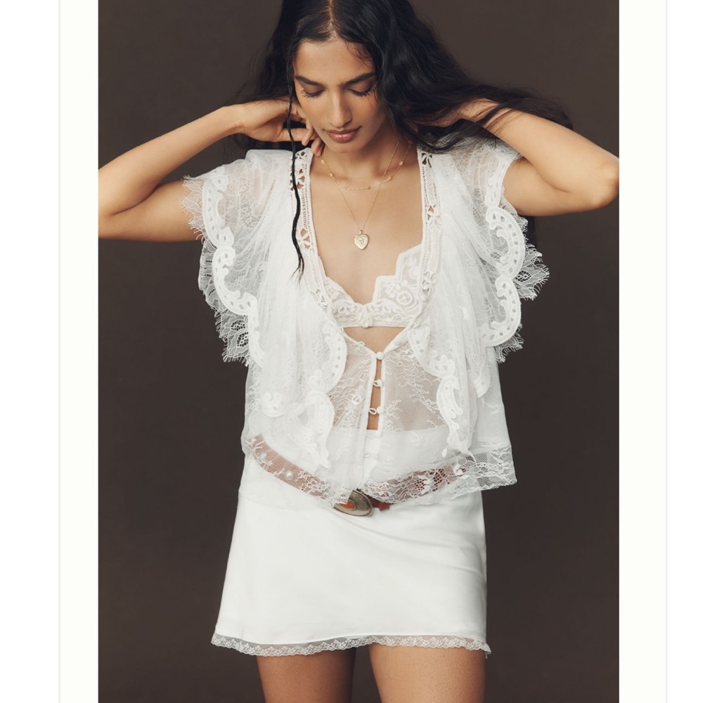 Nwt lace popover top anthro